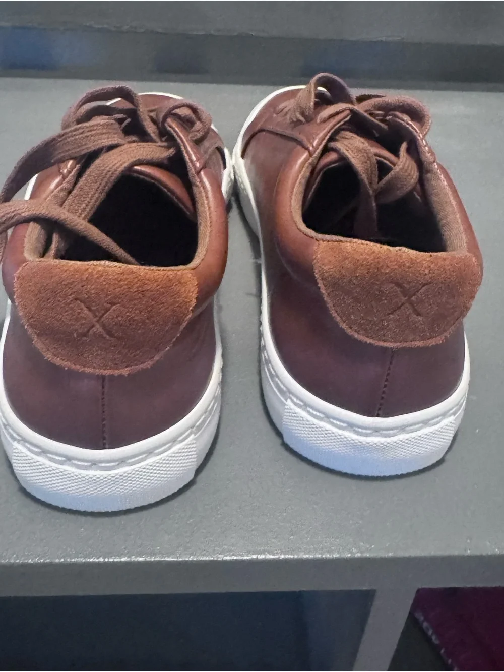 Express Men's Low-Top Sneakers in Dark Brown